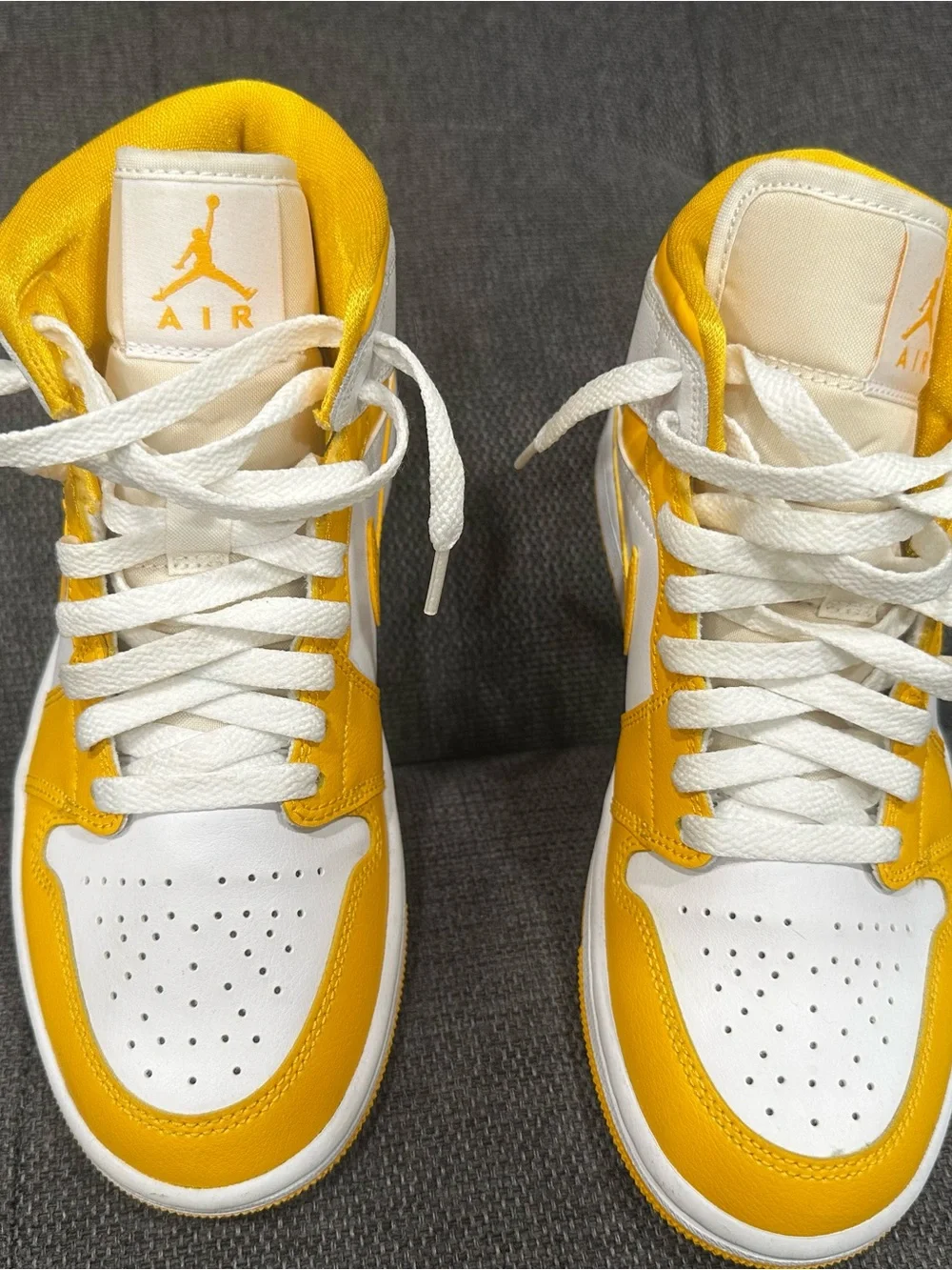 Nike Air Jordan 1 Mid White and Yellow Men’s Size 7